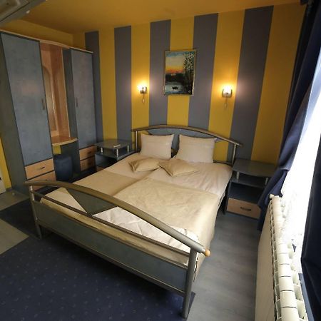 Hotel Ženeva Kragujevac Exteriér fotografie