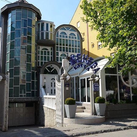 Hotel Ženeva Kragujevac Exteriér fotografie