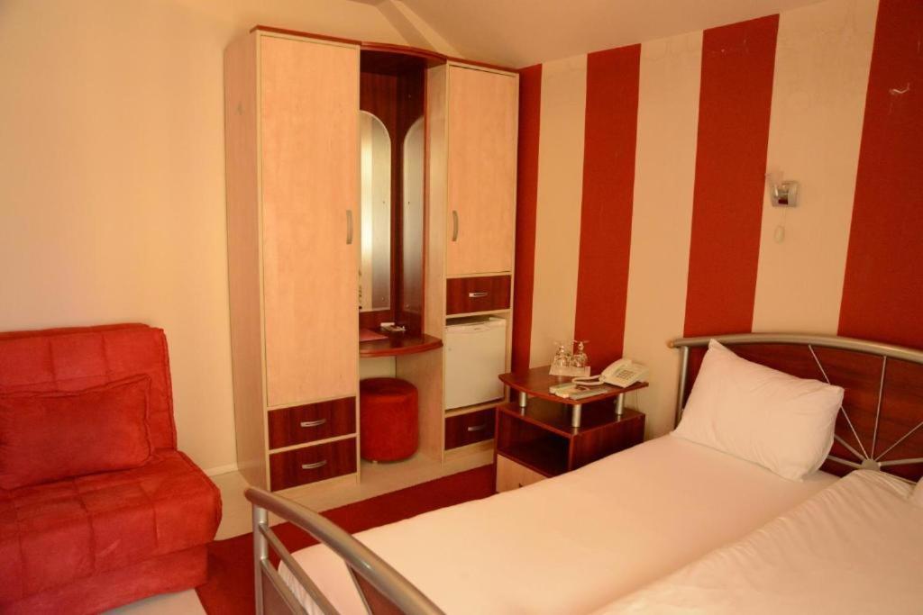 Hotel Ženeva Kragujevac Exteriér fotografie
