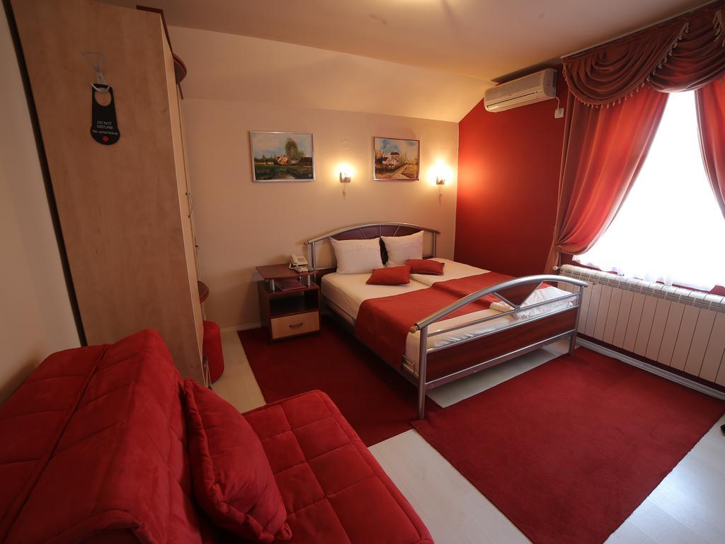 Hotel Ženeva Kragujevac Pokoj fotografie