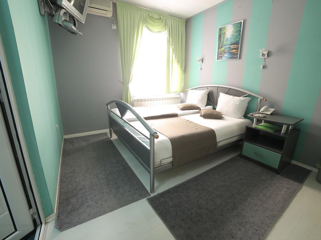 Hotel Ženeva Kragujevac Pokoj fotografie
