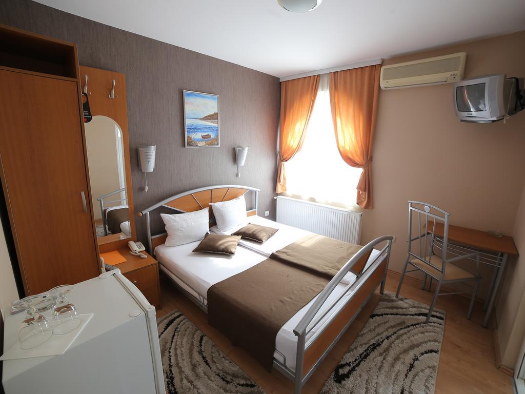 Hotel Ženeva Kragujevac Pokoj fotografie