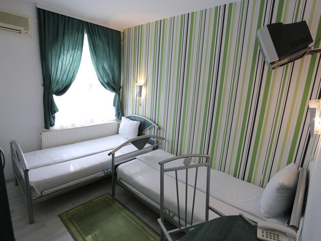 Hotel Ženeva Kragujevac Pokoj fotografie